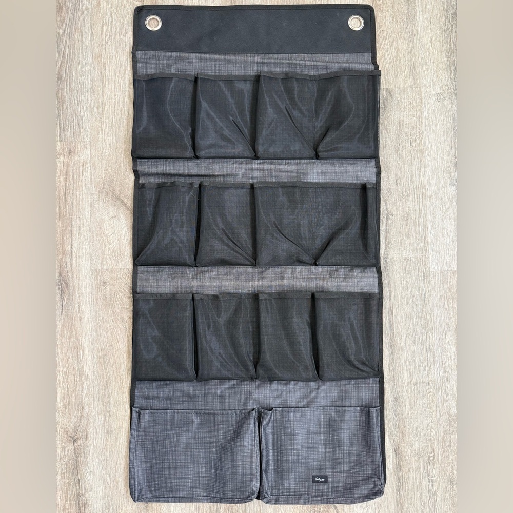 Thirty-One Black and Gray Pocket Organizer